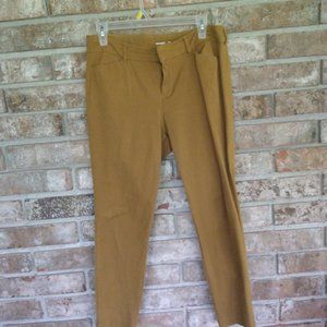 Old Navy Tan Pixie Ankle Skinny Pants size 8
